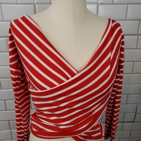 NWT FASHION NOVA | SUPERLOVE CROP RED WHITE STRIPED TOP CURVY PLUS SIZE 2X - Picture 8 of 14